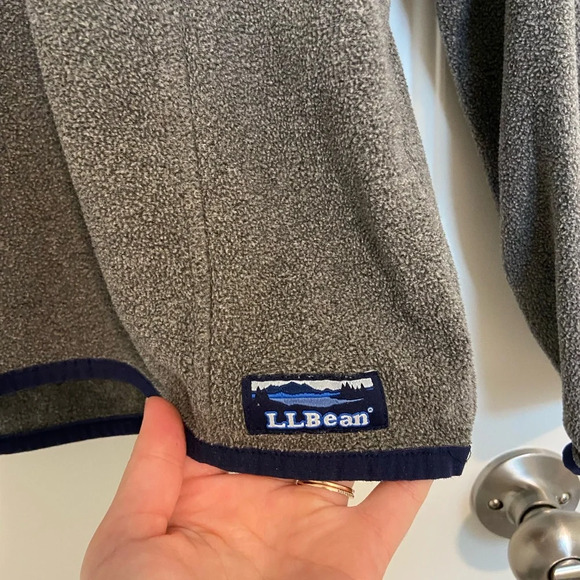 EUC | L.L. Bean women’s gray soft brushed fitness fleece zip jacket — medium - Picture 3 of 8